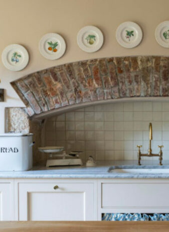 Neutral painted cabinetry - The Best Colours for Country House Kitchens - part 3