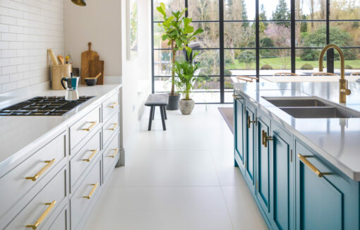 fitted kitchen furniture and built in/wired in or plumbed in appliances