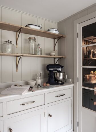 wooden shelves and neutral paint - The Best Colours for Country House Kitchens - part 3