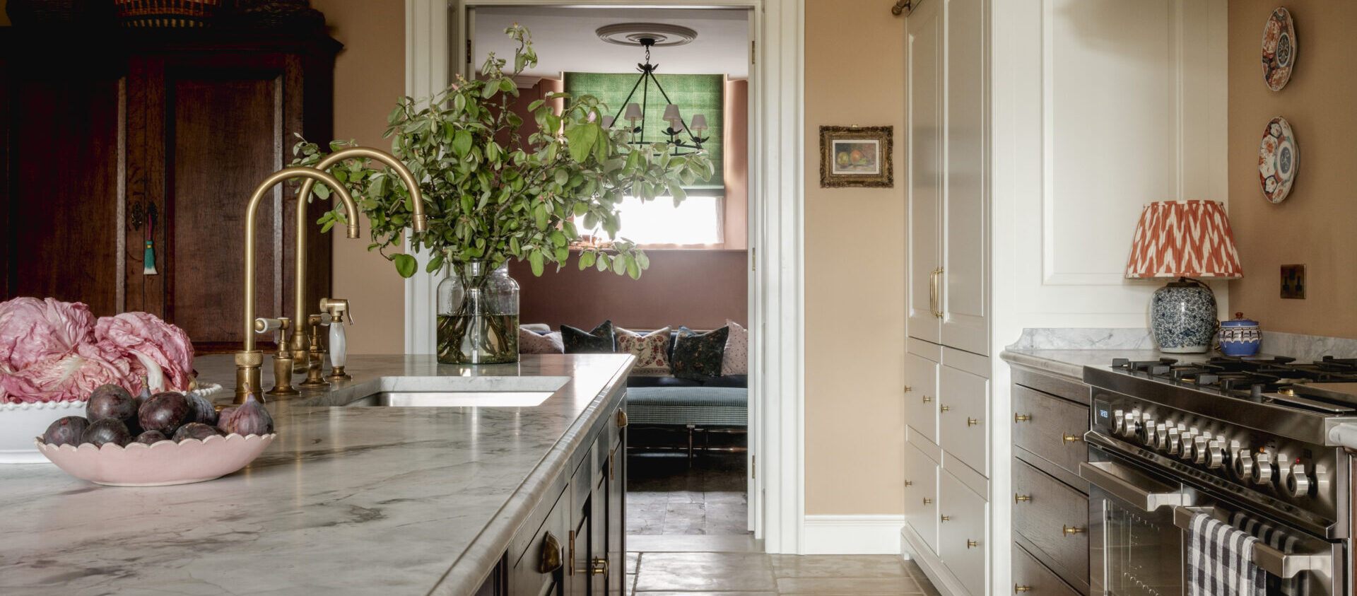 A Georgian townhouse kitchen design for a home in central Winchester